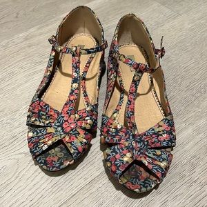 Kimchi blue Mary Jane flats